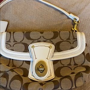Coach wristlet, barely uses, like new!